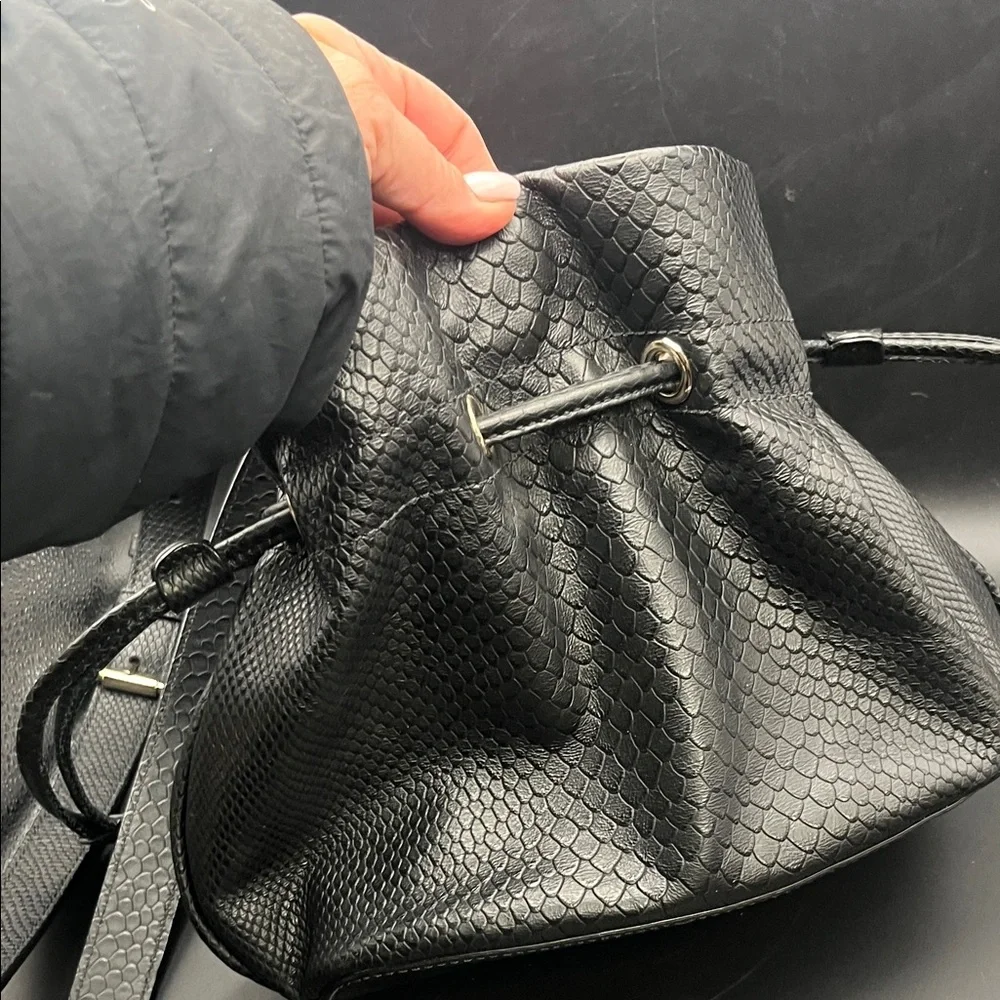Cole Haan crossbody - Picture 8 of 8